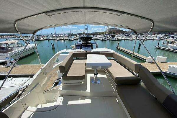 Marquis 500 Sport Bridge Yacht For Sale