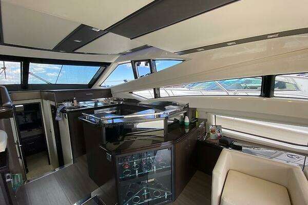 Marquis 500 Sport Bridge Yacht For Sale
