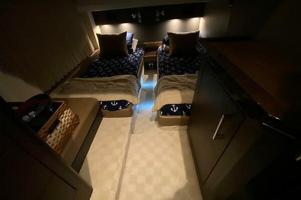 Inconseavable 50ft Marquis Yacht For Sale