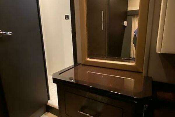 Marquis 500 Sport Bridge Yacht For Sale