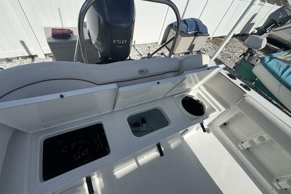 21ft Sea Hunt Yacht For Sale