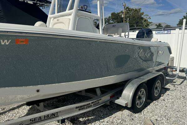 Photo of the 2021 Sea Hunt Ultra 219