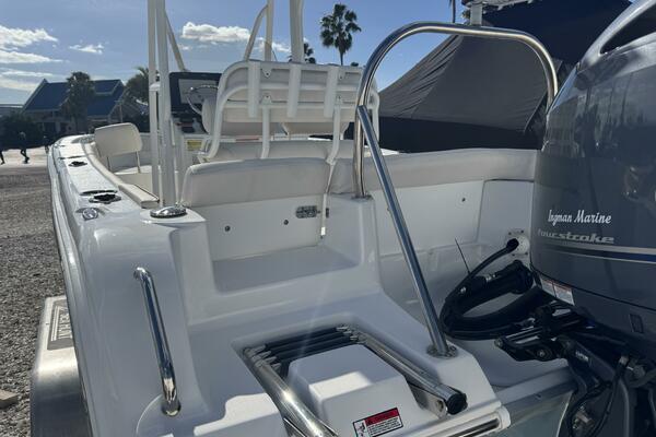 21ft Sea Hunt Yacht For Sale