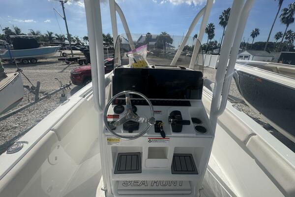21ft Sea Hunt Yacht For Sale