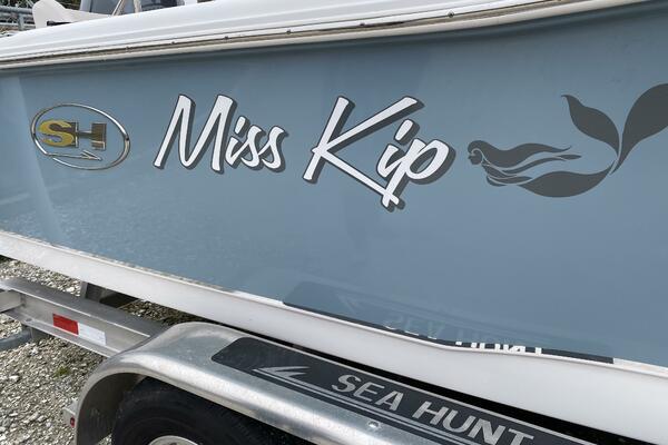 21ft Sea Hunt Yacht For Sale