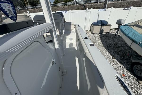 21ft Sea Hunt Yacht For Sale