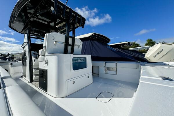 31ft Tidewater Yacht For Sale