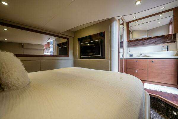 Sea Ray 510 Sundancer Yacht For Sale