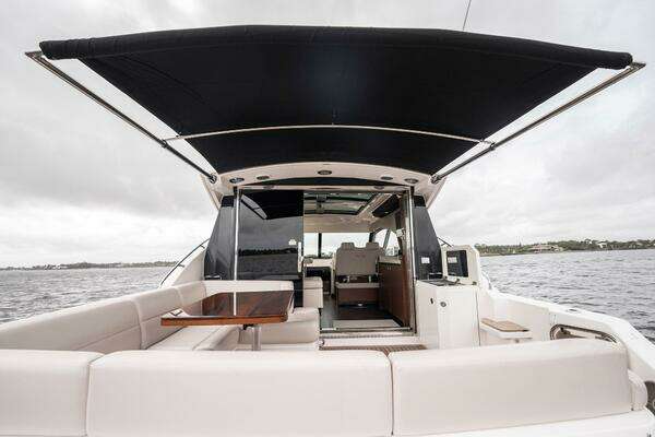 Sea Ray 510 Sundancer Yacht For Sale