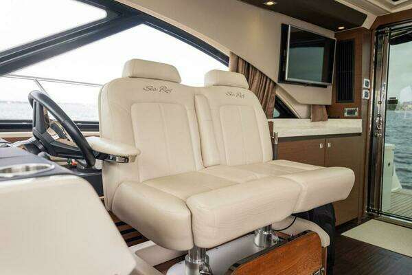 Sea Ray 510 Sundancer Yacht For Sale