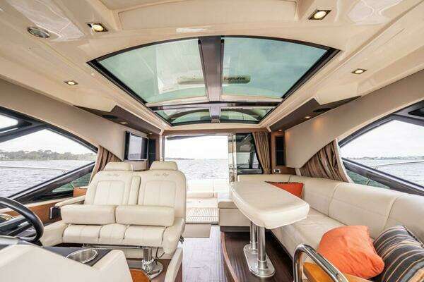 Sea Ray 510 Sundancer Yacht For Sale