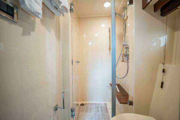 Sea Ray 510 Sundancer Yacht For Sale