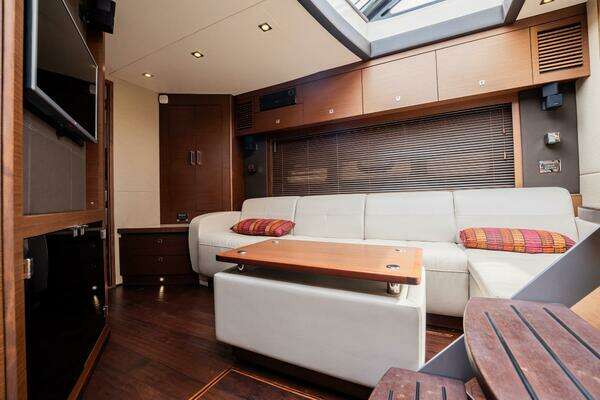 Sea Ray 510 Sundancer Yacht For Sale