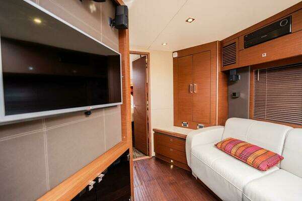 Sea Ray 510 Sundancer Yacht For Sale