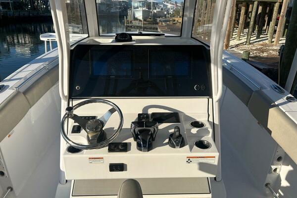 28ft Sportsman Yacht For Sale