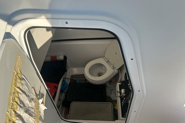 28ft Sportsman Yacht For Sale