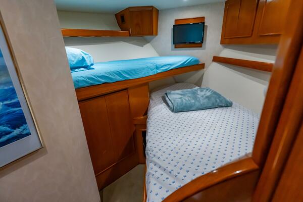 LIMITLESS 51ft Post Yacht For Sale