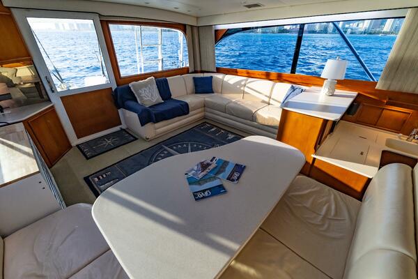 LIMITLESS 51ft Post Yacht For Sale
