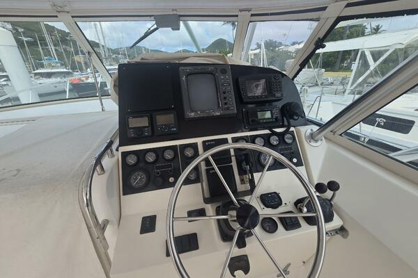 E  amp  S 35ft Henriques Yacht For Sale