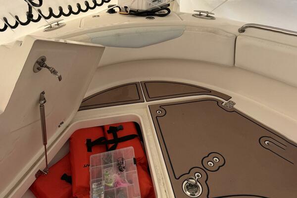 22ft Robalo Yacht For Sale