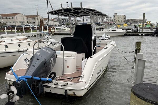 22ft Robalo Yacht For Sale