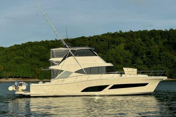 49ft Riviera Yacht For Sale