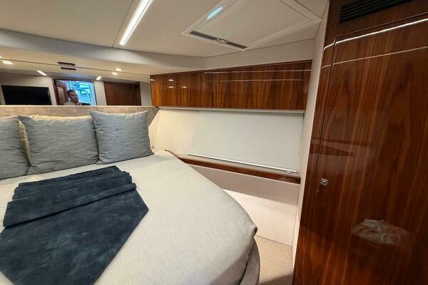 49ft Riviera Yacht For Sale