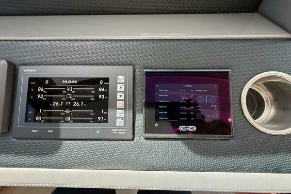 49ft Riviera Yacht For Sale