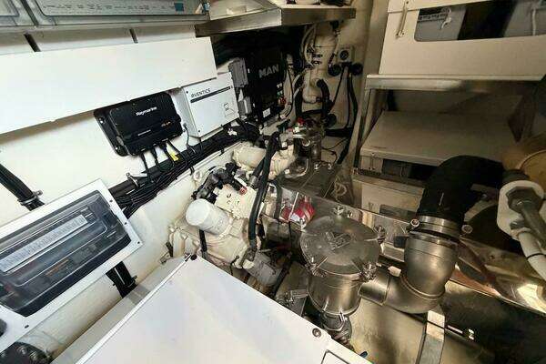 Riviera 50 Sports Motor Yacht Yacht For Sale