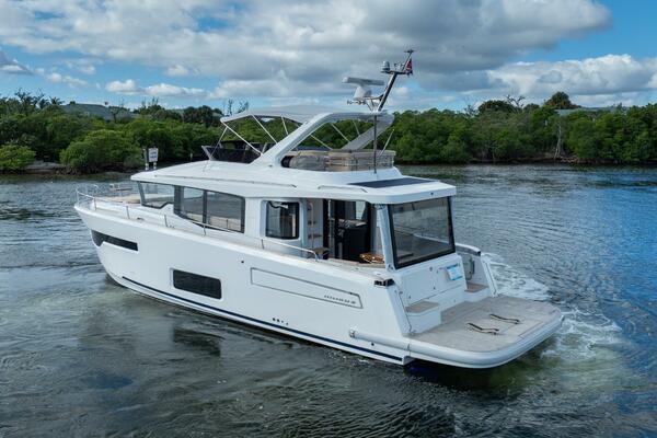 In Stock 2026 Nimbus 495 Flybridge 22 49ft Nimbus Yacht For Sale