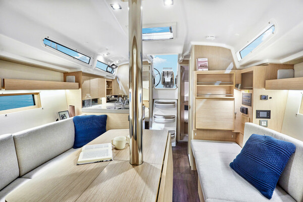 Beneteau Oceanis 34.1 Swing Keel