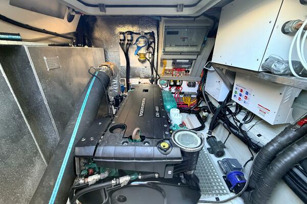 54ft Aquila Yacht For Sale