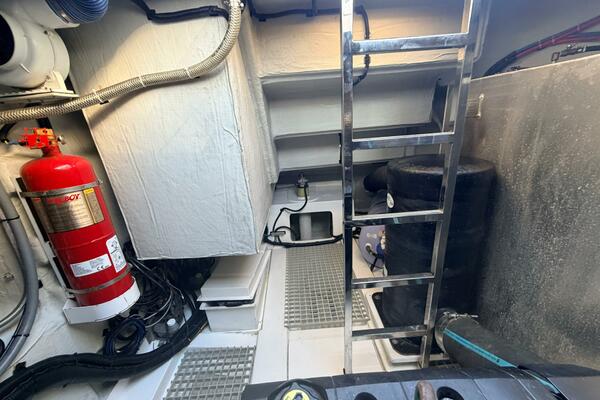 54ft Aquila Yacht For Sale