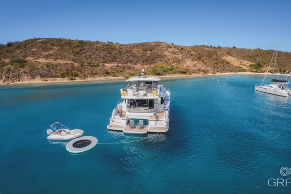 54ft Aquila Yacht For Sale