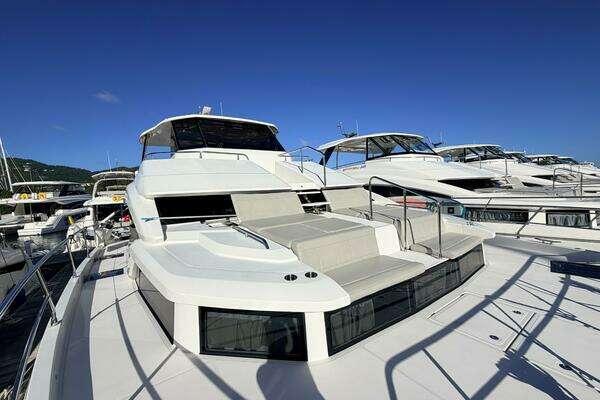 Aquila 54 Yacht For Sale