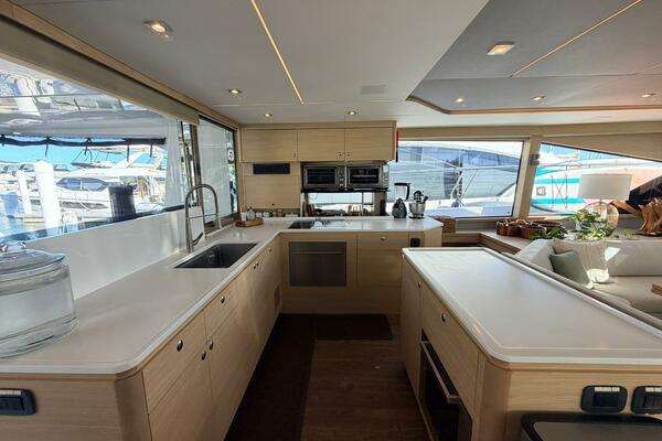 54ft Aquila Yacht For Sale