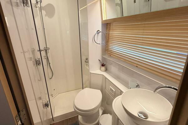 54ft Aquila Yacht For Sale