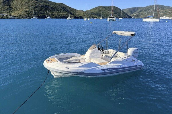 54ft Aquila Yacht For Sale