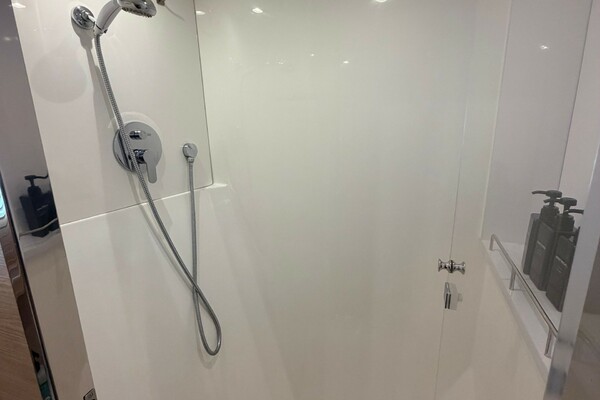 54ft Aquila Yacht For Sale