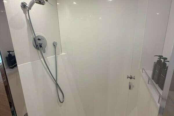 Aquila 54 Yacht For Sale