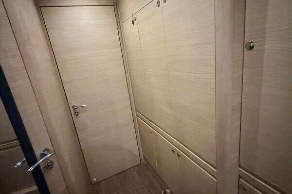 Aquila 54 Yacht For Sale