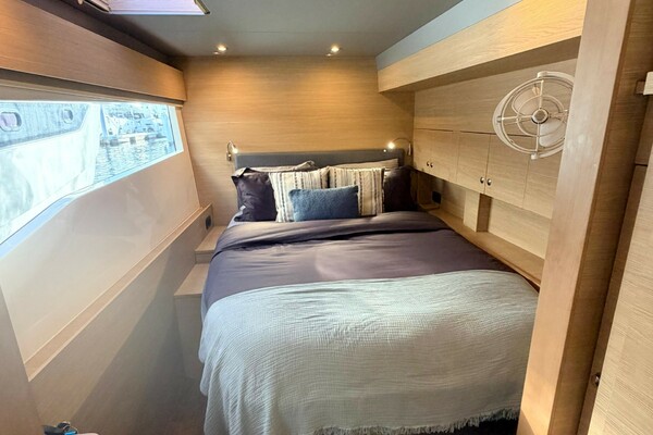 54ft Aquila Yacht For Sale