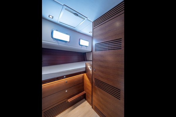 EAST BY SOUTH  54ft Summit Yacht For Sale