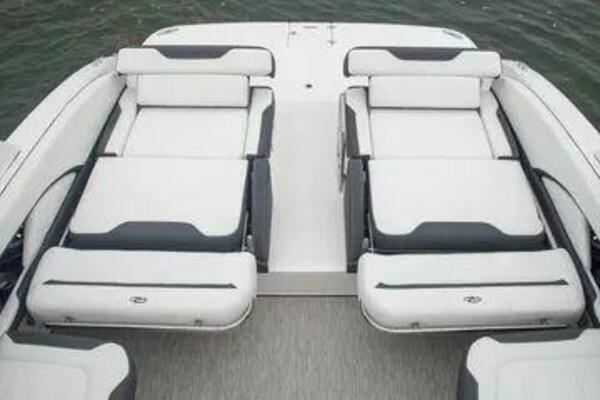 32ft Regal Yacht For Sale