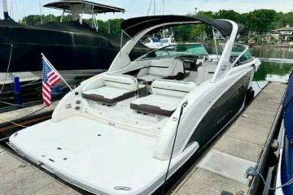 Photo of the 2016 Regal 3200 Bowrider