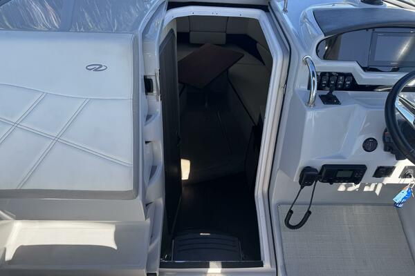 26ft Regal Yacht For Sale