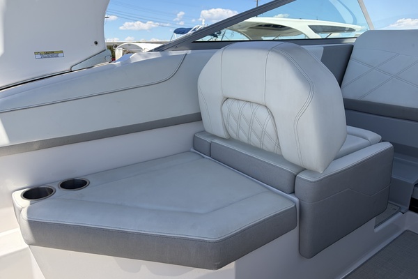 26ft Regal Yacht For Sale