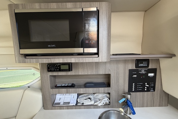 26ft Regal Yacht For Sale