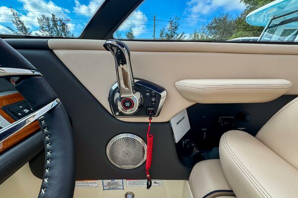 28ft Chris Craft Yacht For Sale