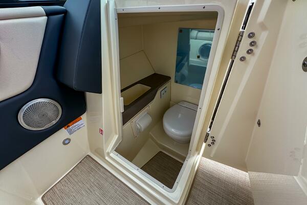 28ft Chris Craft Yacht For Sale